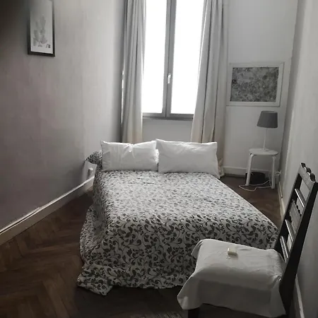 Apartment 2 Bedroom Center Ville 1st Floor Wifi *