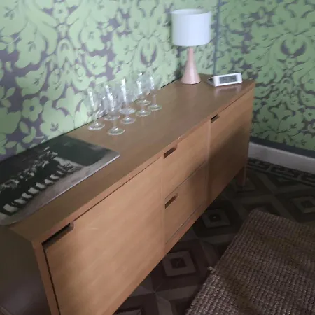 2 Bedroom Center Ville 1st Floor Wifi *
